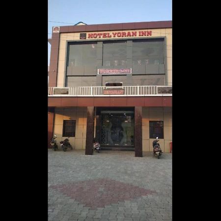 Hotel Yoran Inn & Restaurant By Wb Inn Sadabad Dış mekan fotoğraf